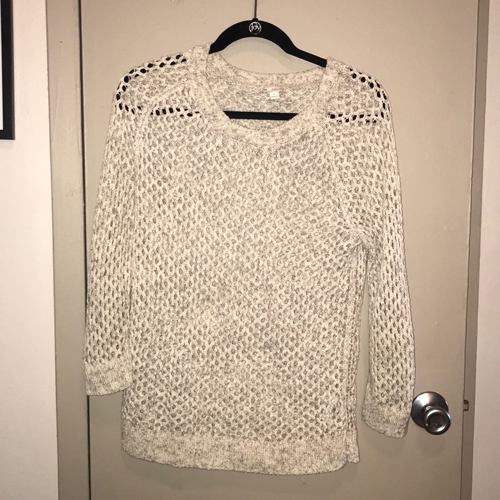 Gap sweater